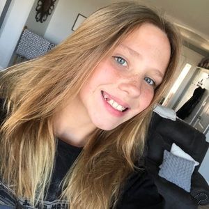 Meet your Posher, Taylee